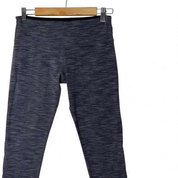 Lululemon Athletica Align Crop ‘Wee Are From Space Dark Carbon Ice Grey’ Size 8 - Picture 5 of 9